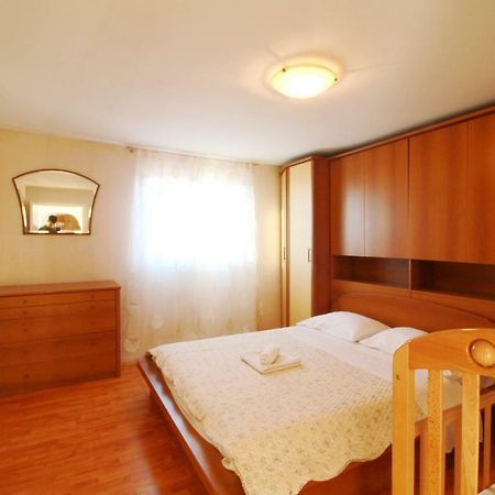 Apartment Lana & Ema Nin Esterno foto